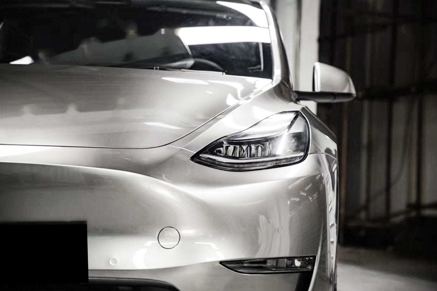 Liquid Metallic Chrome Silver Vinyl Wrap