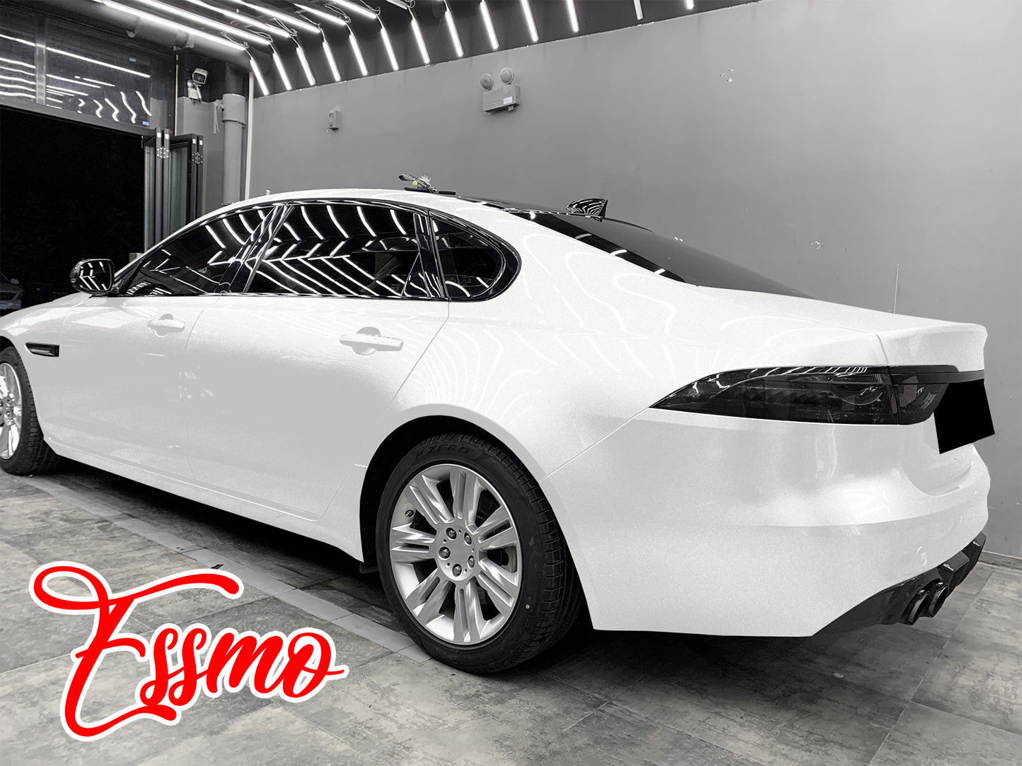 Heavy Metal Diamond Gloss Ceramic White Vinyl Wrap