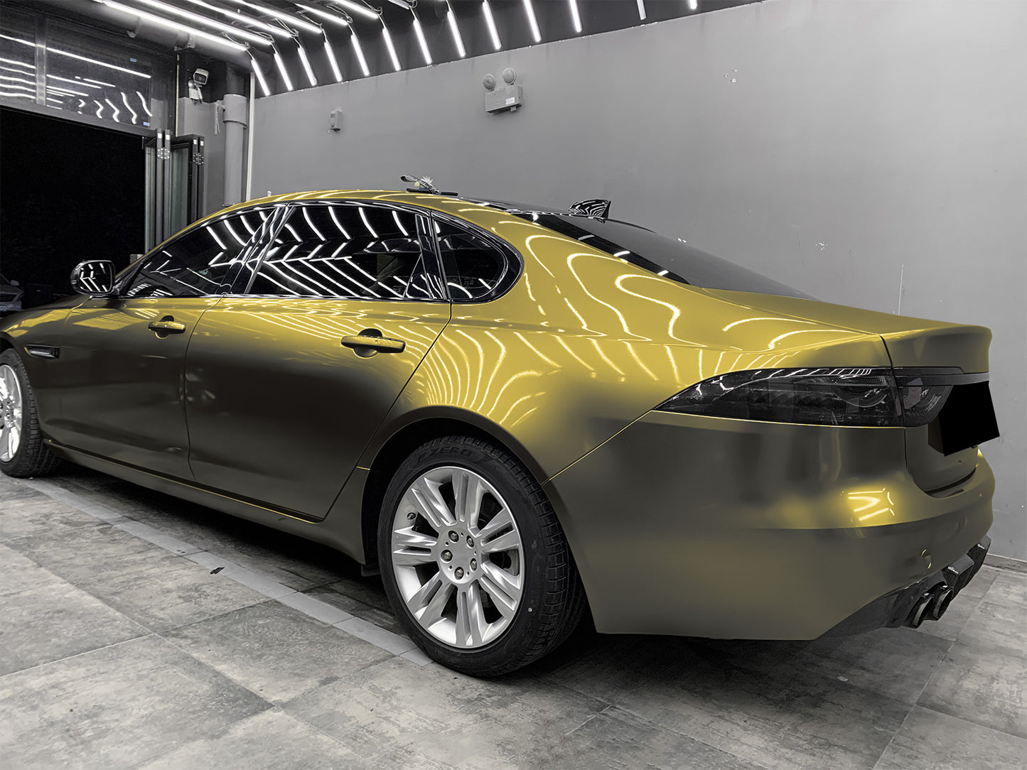 Super Gloss Metallic Bond Gold Vinyl Wrap