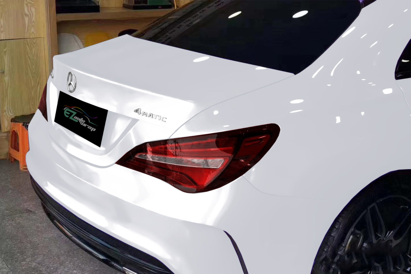 Gloss Pearl White to White Vinyl Wrap