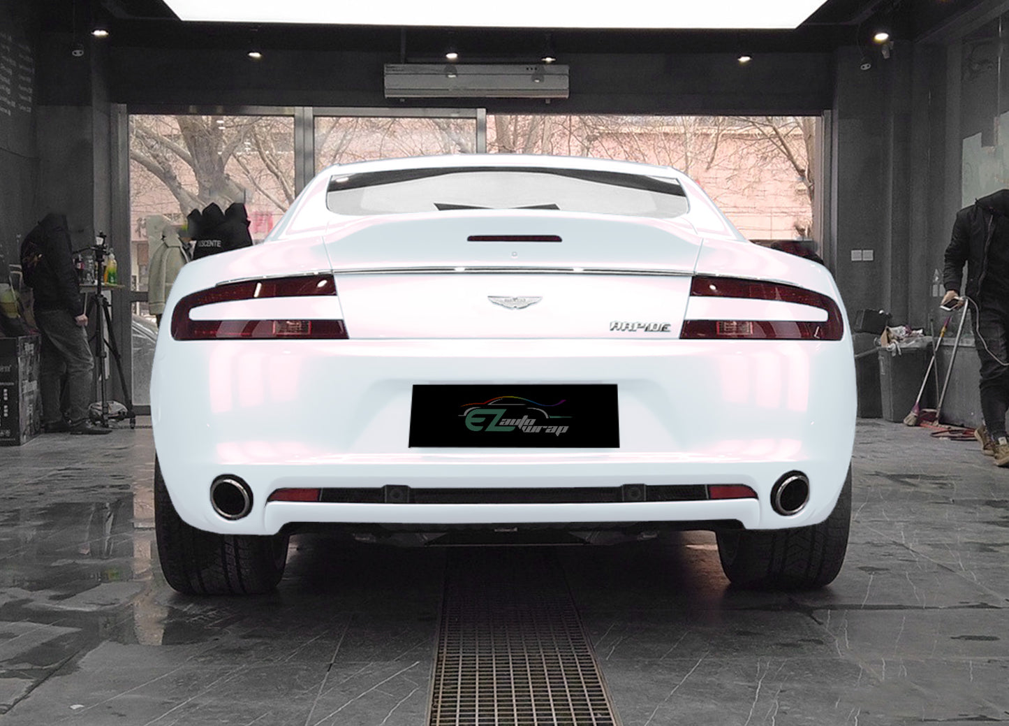 Gloss Pearl White to Red Vinyl Wrap