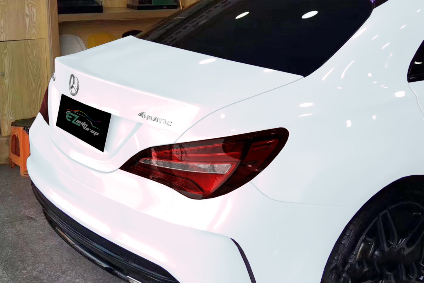 Gloss Pearl White to Red Vinyl Wrap