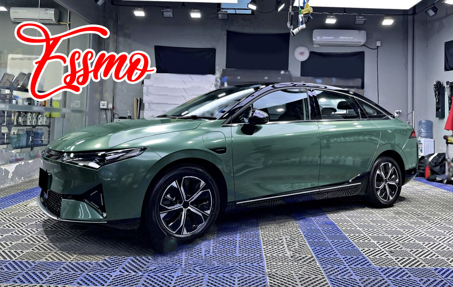 PET Super Gloss Metallic Fir Green Vinyl Wrap