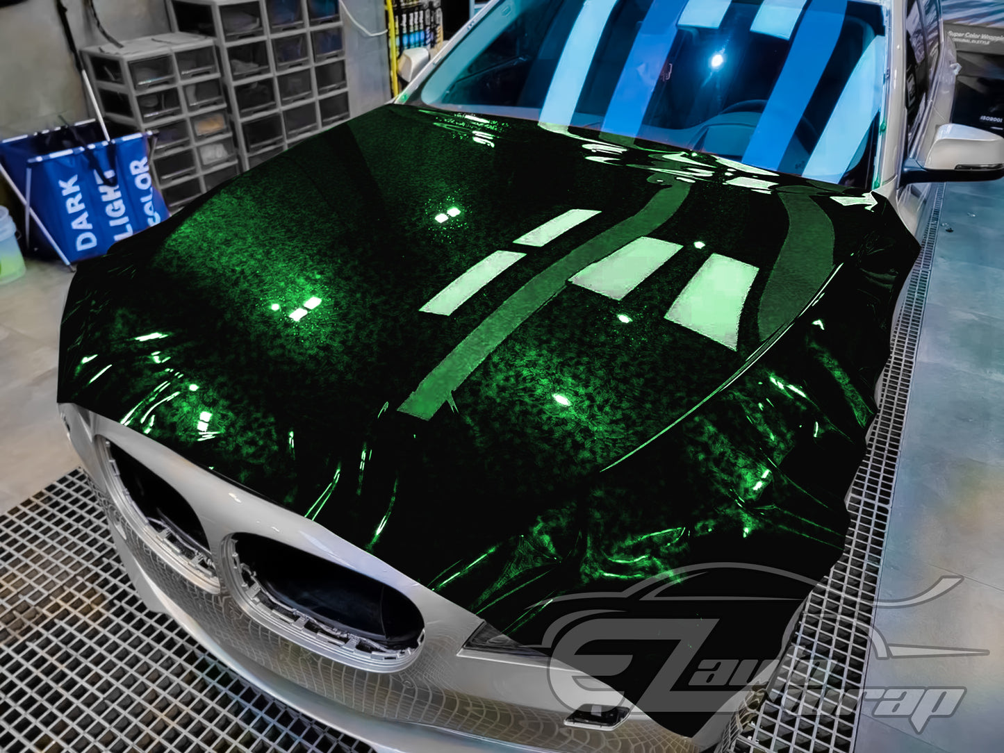 24K Chopped Forged Carbon Fiber Gloss Venom Green Vinyl Wrap