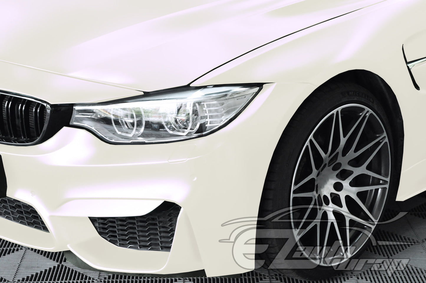 Matte Pearl White to Purple Vinyl