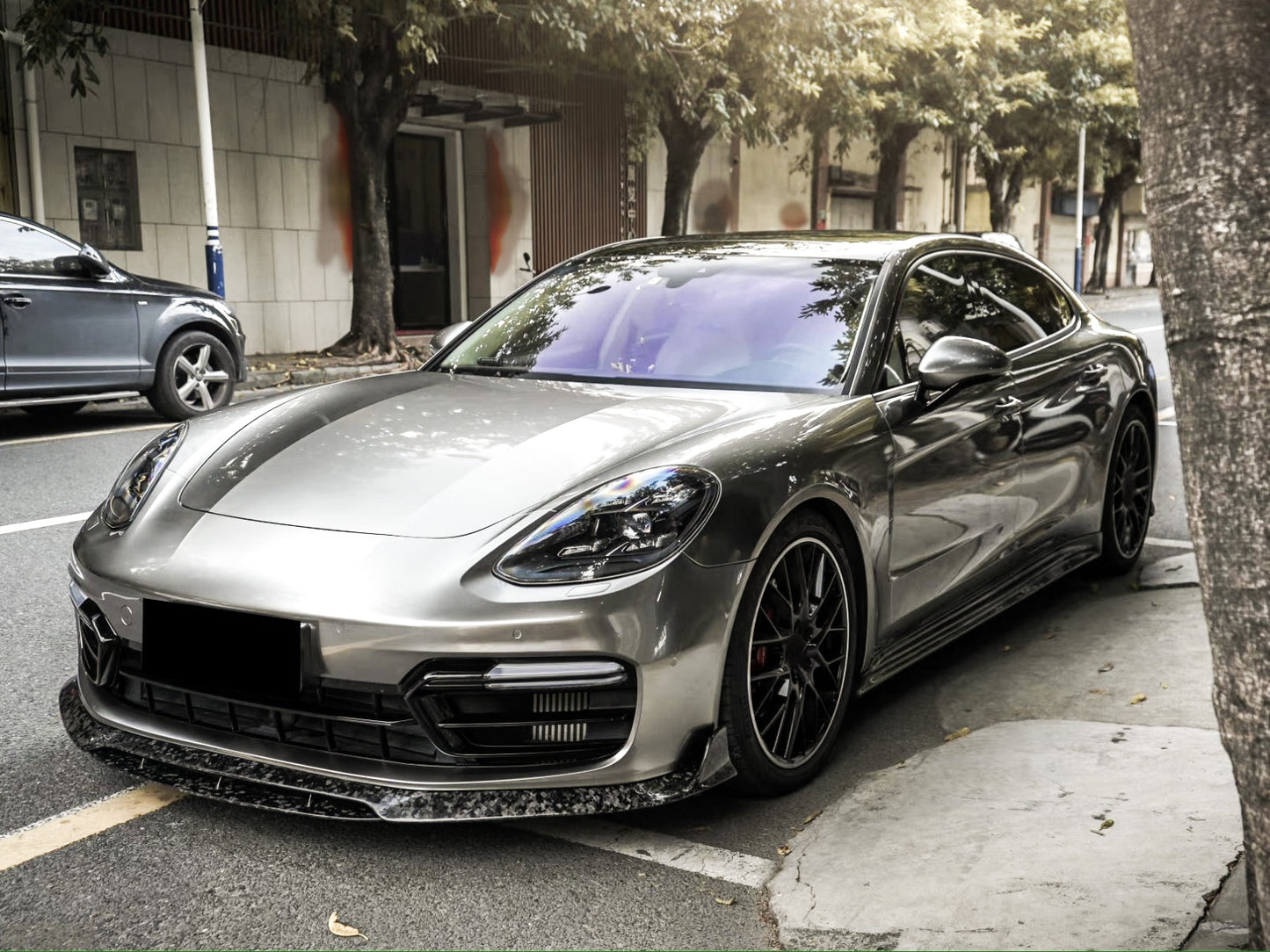 Liquid Metallic Chrome Silver Vinyl Wrap